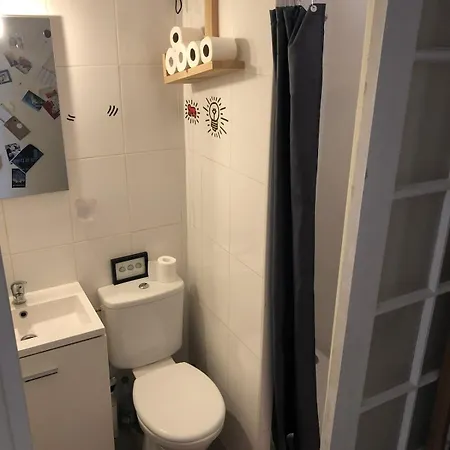 Apartman Peaceful In A Impasse In Charonne Párizs