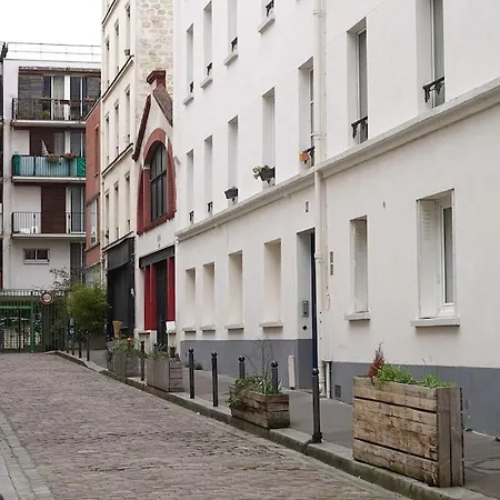 Peaceful In A Impasse In Charonne Appartement