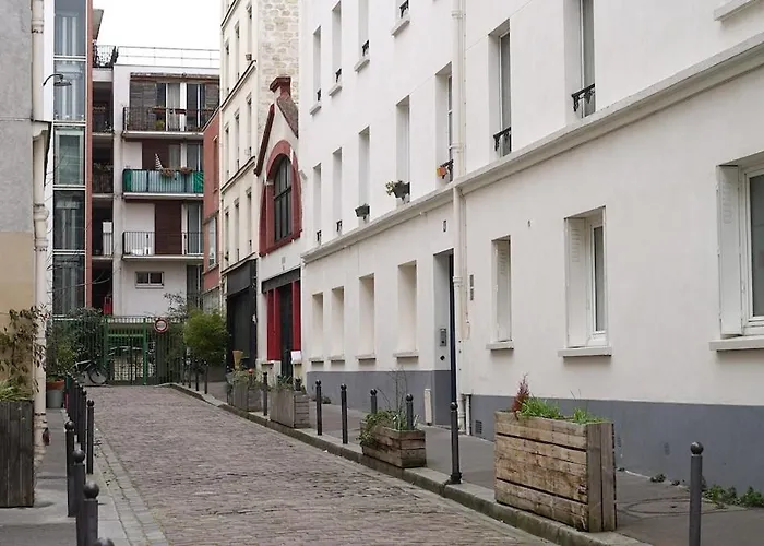 Peaceful In A Impasse In Charonne Appartement
